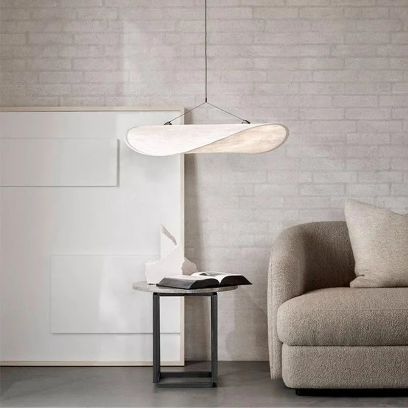 exklusiv handgjord silkespendel med nordisk wabi-sabi design för matsal och vardagsrum